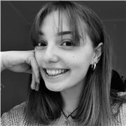 Studentessa di fisica diplomata al liceo scientifico offre lezioni di fisica, matematica e informatica